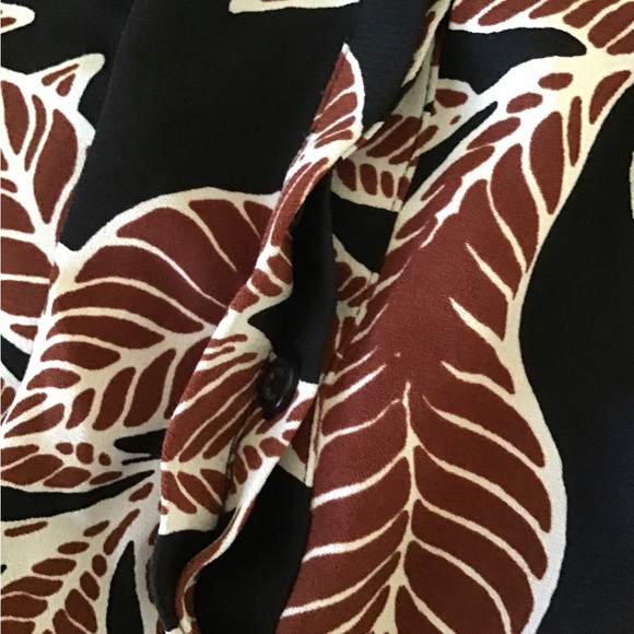 Sleeveless Leaf Print Blouse hi lo 2x - Picture 9 of 10